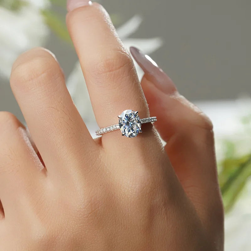 925 Sterling Silver Single High-End Moissanite Oval Ring for Girls' Valentine's Day Proposal, Engagement and Wedding Ring